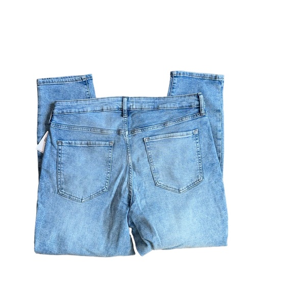 Old Navy Extra Stretch O.G Straight High Rise Distressed Jeans Size 16 - Picture 7 of 8